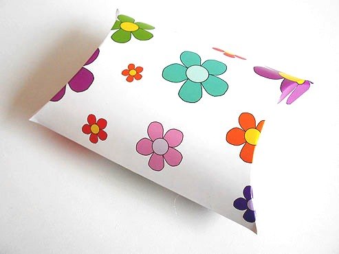 Large Daisy Print Pillow Pack